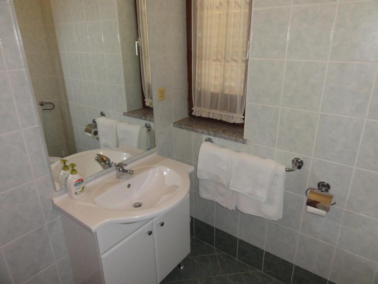 Cozy Apartments And Rooms Pavicini Segotici Ngoại thất bức ảnh